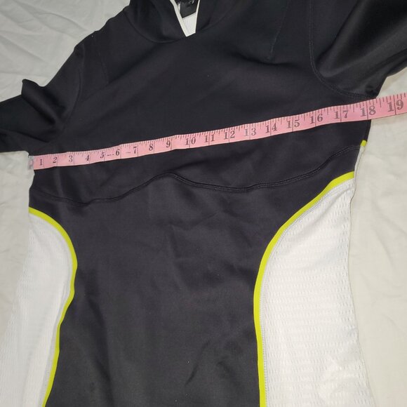 MagnLens Active Hoodie Black and White Long Sleeve Thumbholes Mesh Panels Logo - Picture 11 of 12